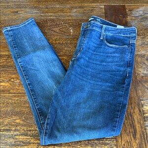 Old Navy High Rise Rockstar Super Skinny Jeans (106)